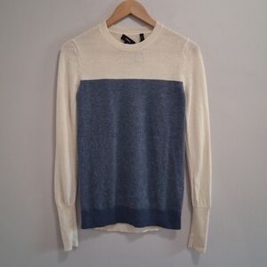 Theory Merino Wool Blue and Cream Colorblock Crewneck Sweater Size Small